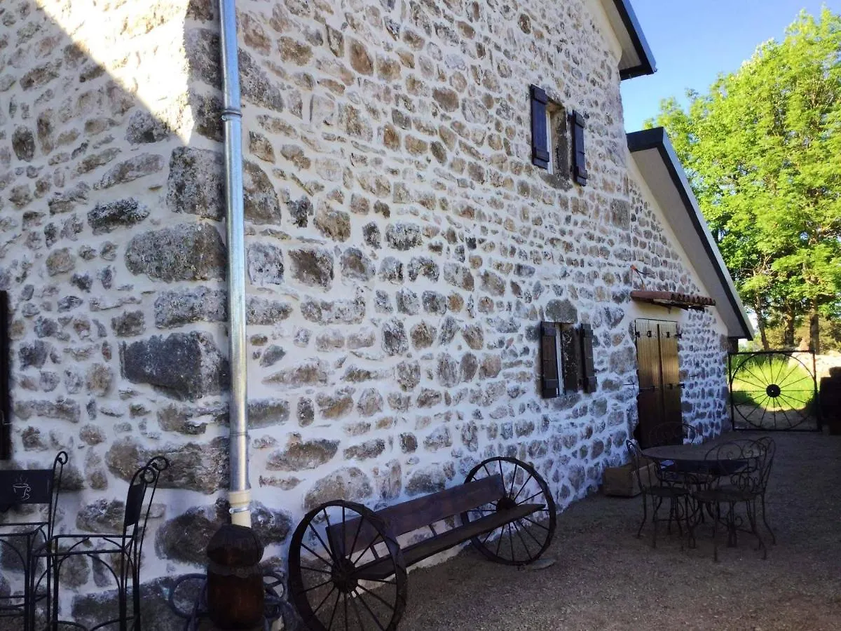 Holiday home Maison Charmante A Lanarce Avec Vue Sur La Montagne, Jacuzzi. France