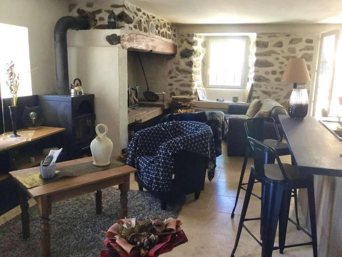 Holiday home Maison Charmante A Lanarce Avec Vue Sur La Montagne, Jacuzzi. France