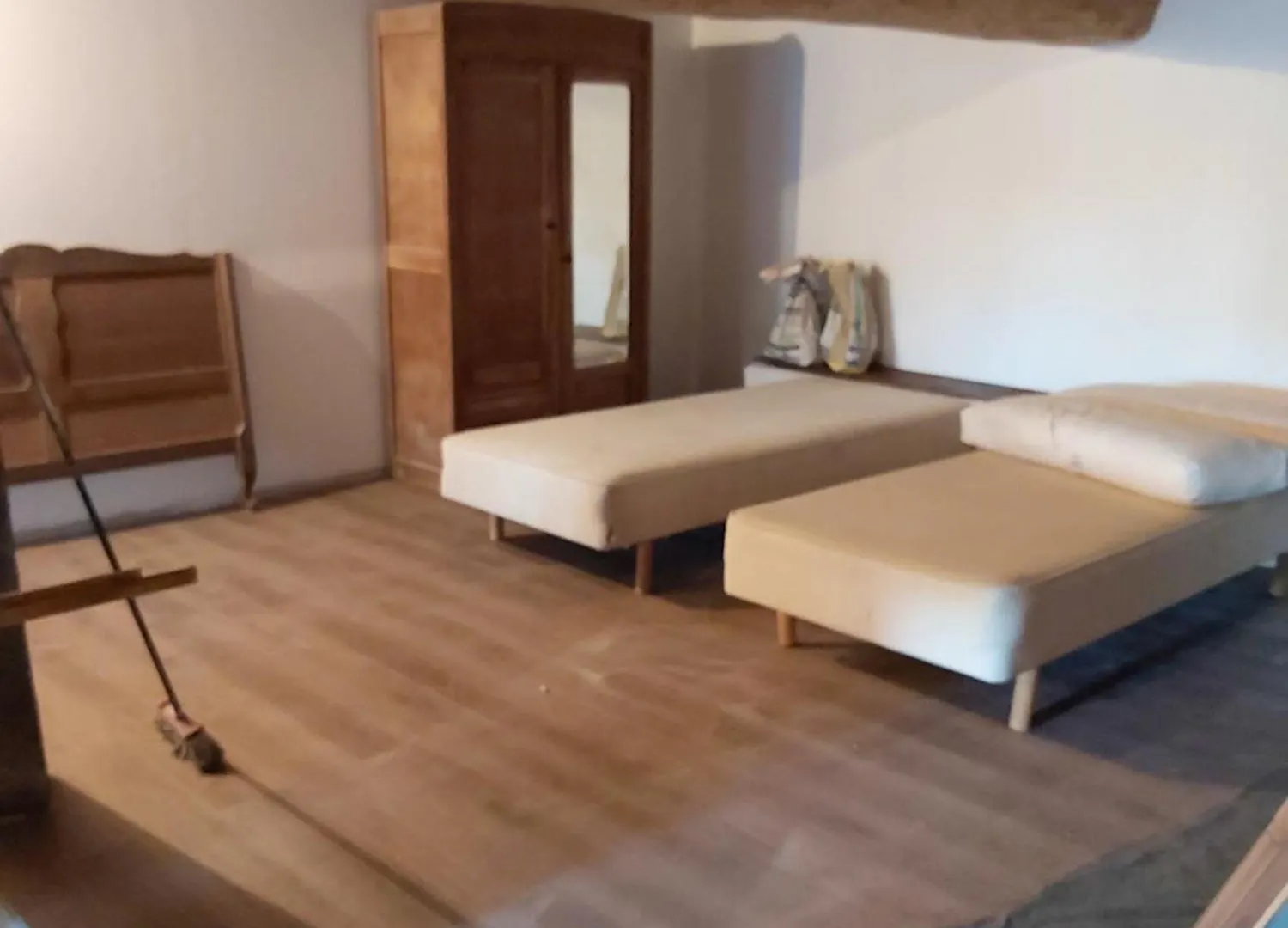 Holiday home Maison Charmante A Lanarce Avec Vue Sur La Montagne, Jacuzzi.